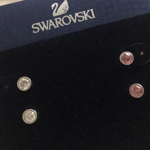 Swarovski Earring Set - Picture 4 of 7